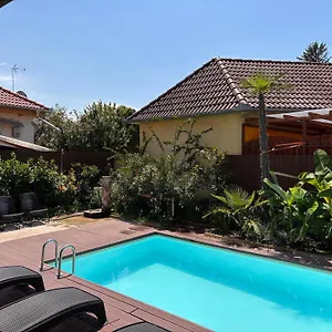 veronika-lux-apartman.hotels-hajduszoboszlo-hungary.com/